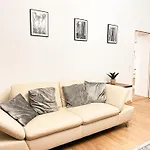 Qonroom - As Individual As - Oeynhausen * Bad Oeynhausen