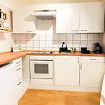 Qonroom - As Individual As - Oeynhausen Bad Oeynhausen
