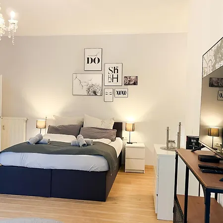 Qonroom - As Individual As - Oeynhausen Apartment Bad Oeynhausen