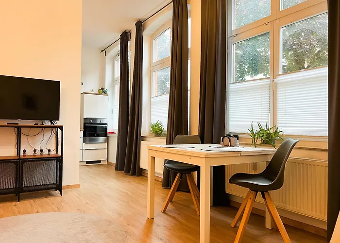 Qonroom - As Individual As - Oeynhausen Bad Oeynhausen