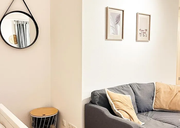 Qonroom - As Individual As - Oeynhausen